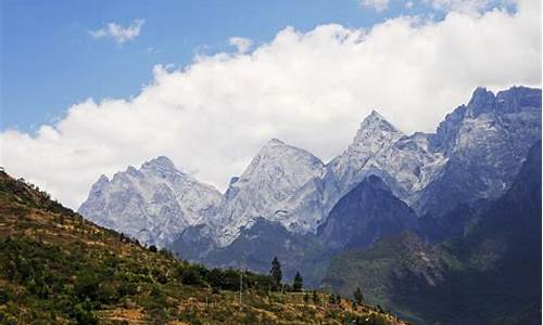 香格里拉旅游景区(香格里拉旅游景区图片)