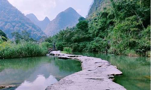 贵州荔波旅游攻略(贵州荔波旅游攻略最佳线路自驾游路线)